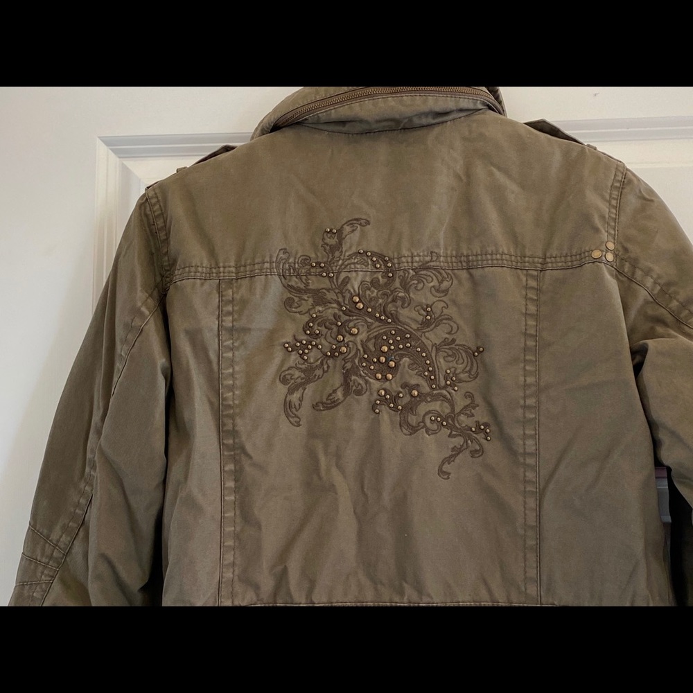 Kaki winter coat